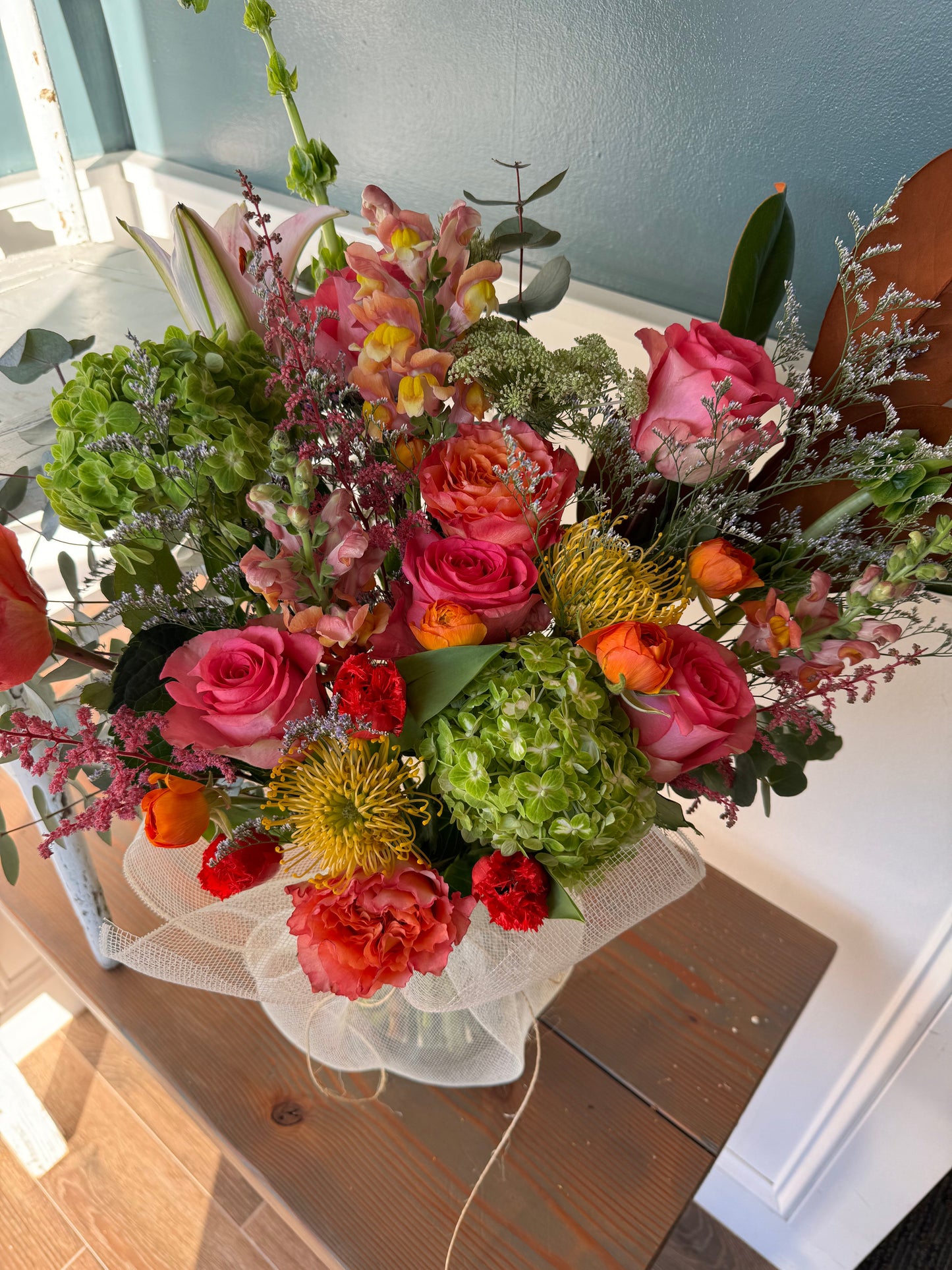 Arrangement in Vase: Grande