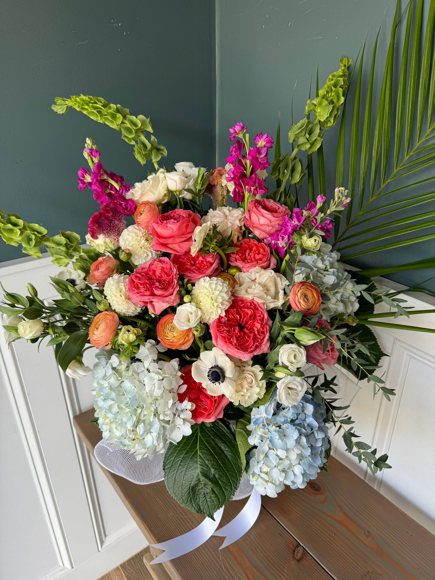 Holiday Arrangement in Vase: Supreme