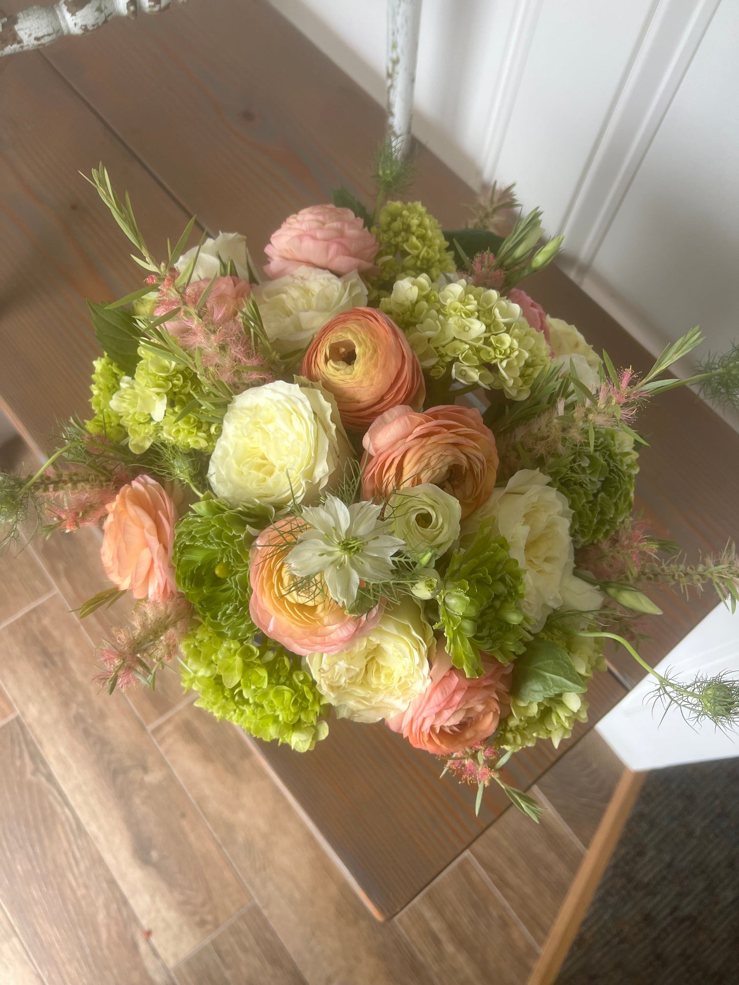 Arrangement in Vase: Low Grande