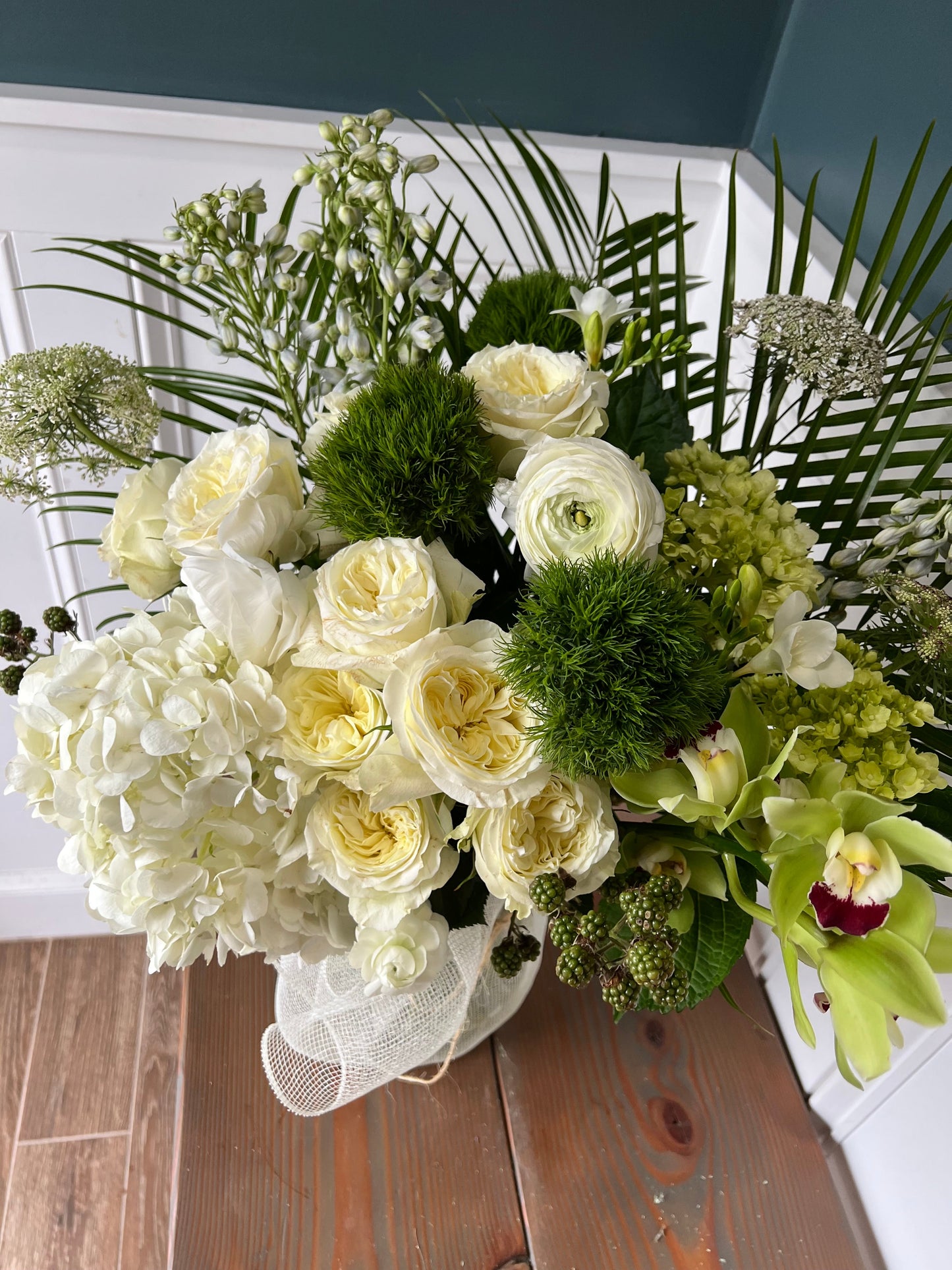 Arrangement in Vase: Grande