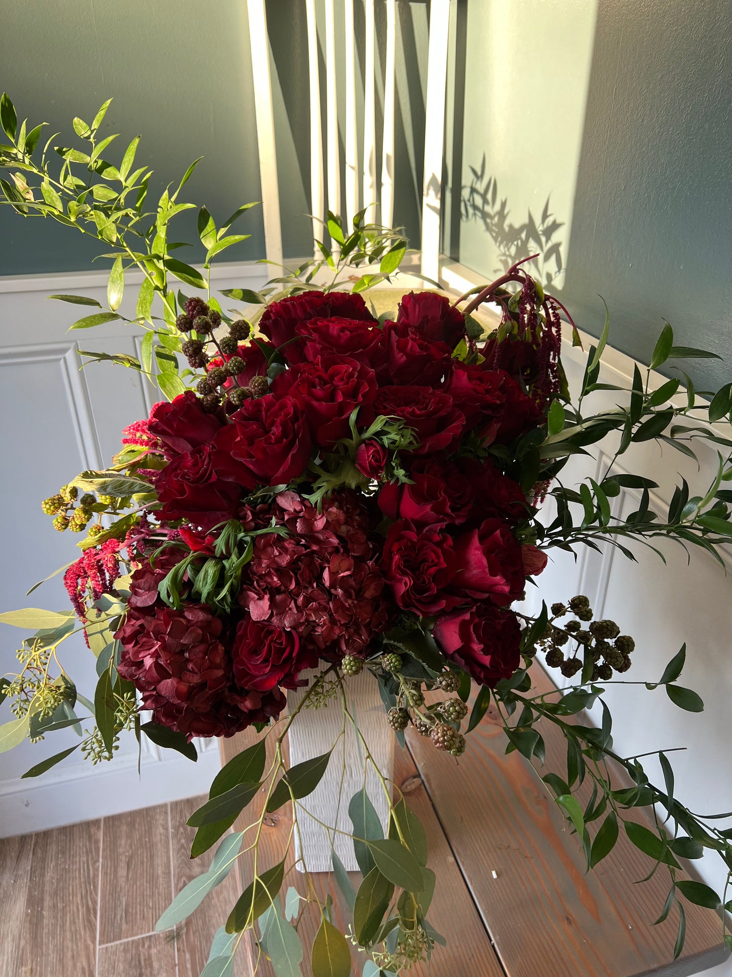 Arrangement in Vase: Deluxe
