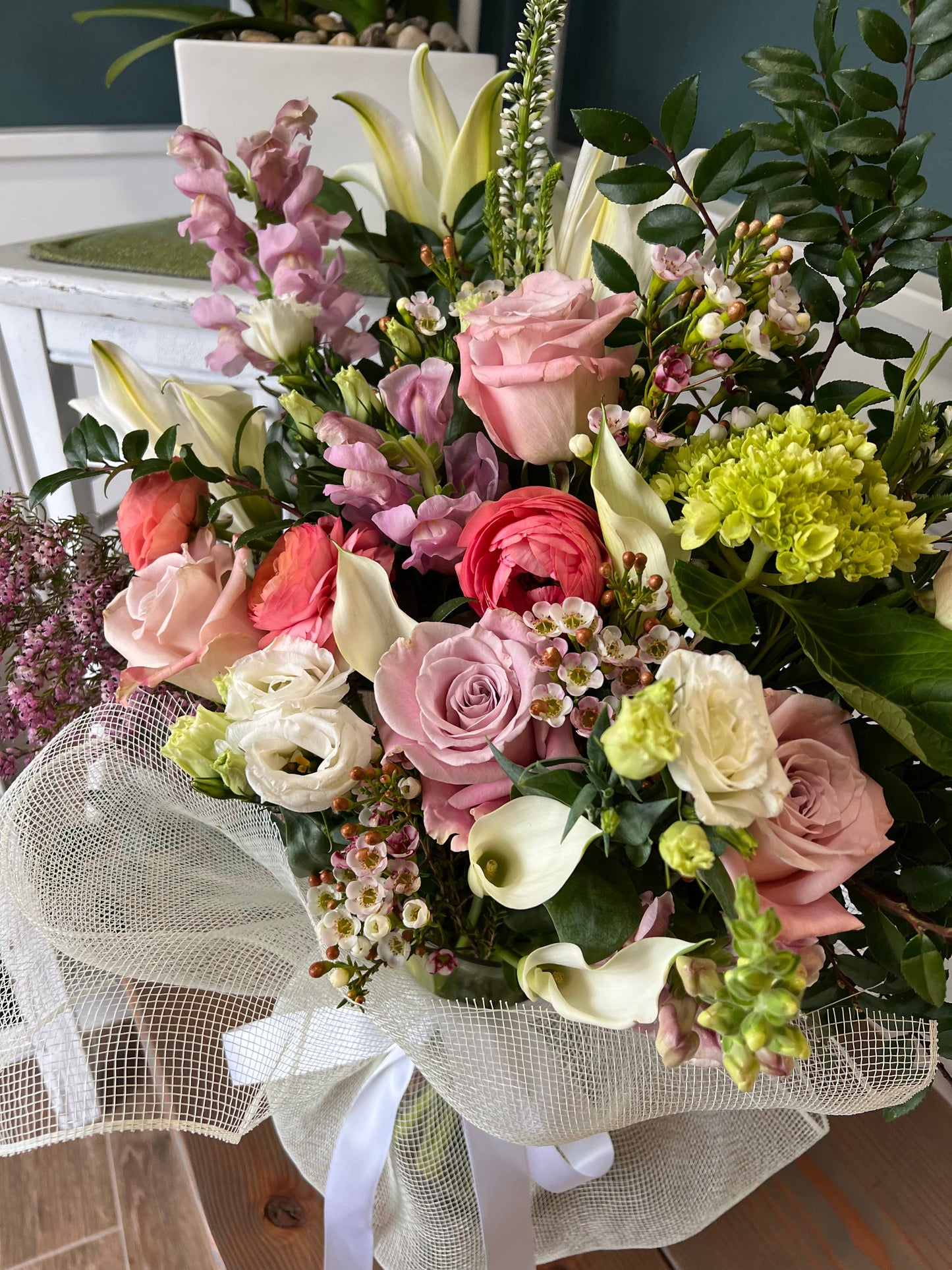 Holiday Arrangement in Vase: Grande