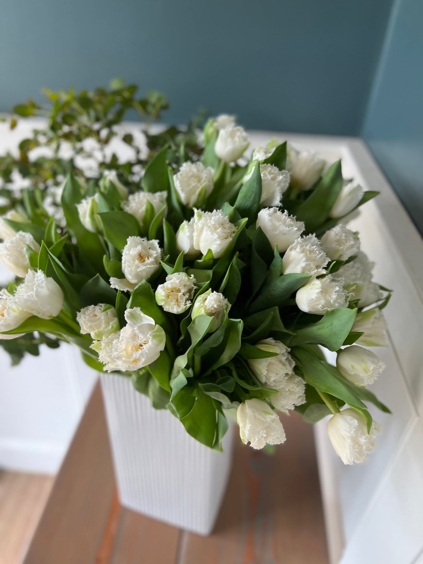 Arrangement in Vase: Deluxe