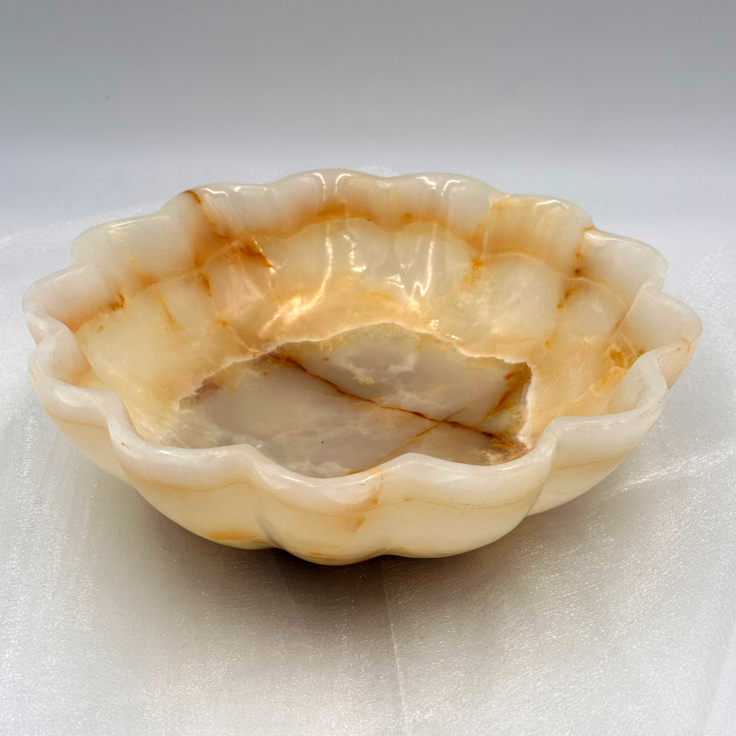 Hand-carved Bowl in Marble and Onyx: Zairat White Marble