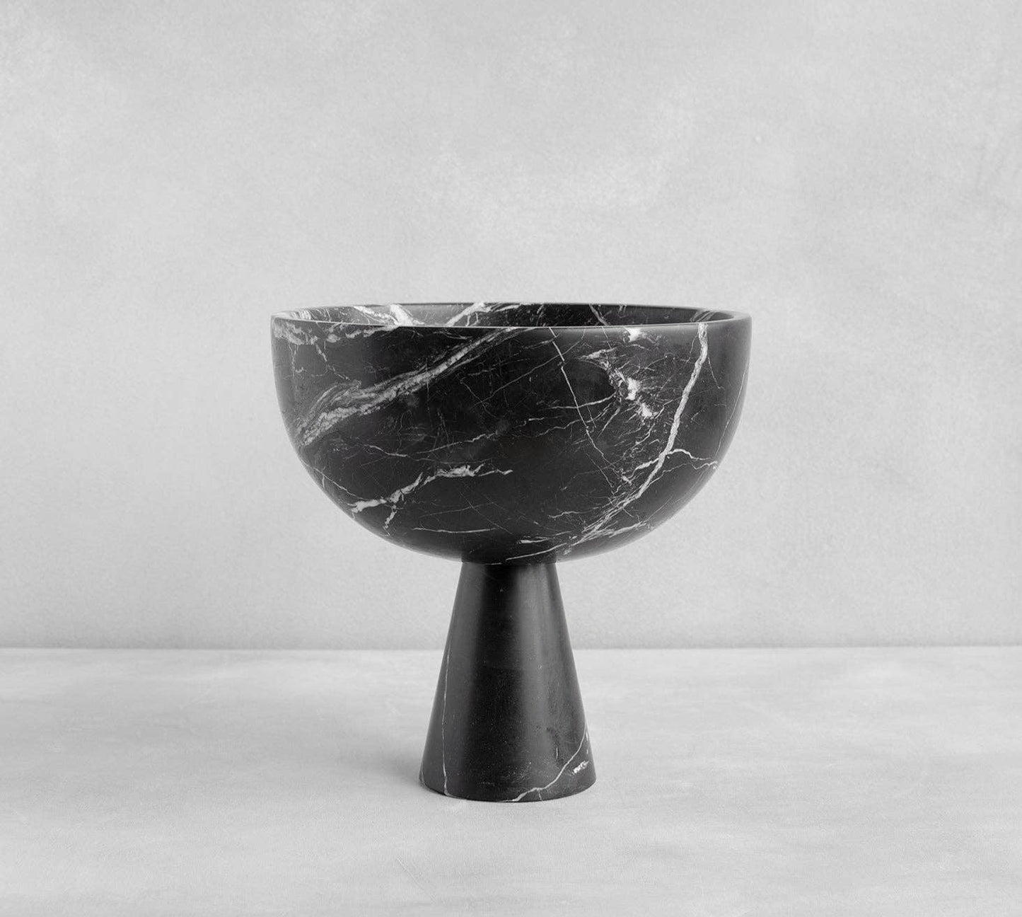 BLACK MARBLE PEDESTAL BOWL XL