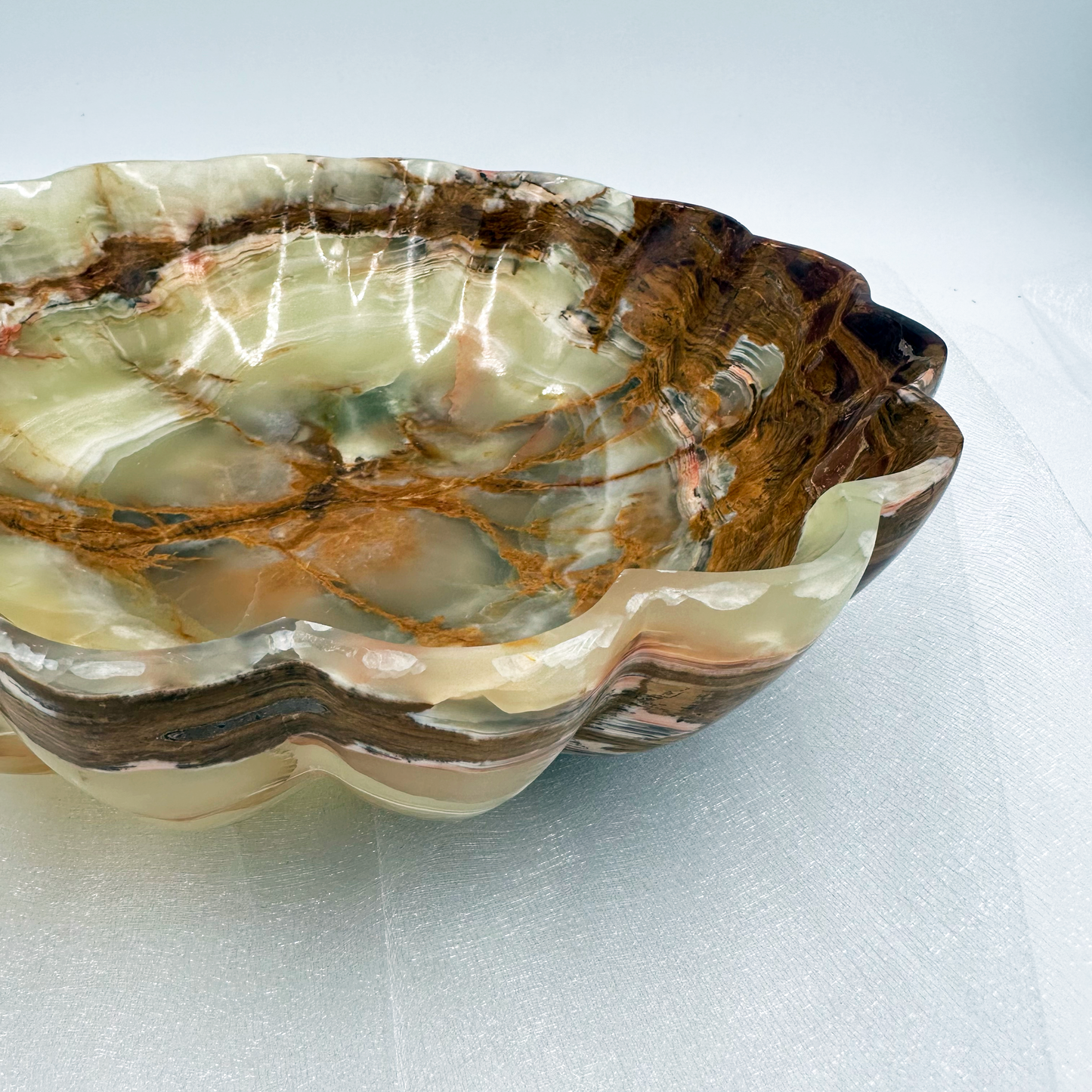 Hand-carved Bowl in Marble and Onyx: Zairat White Marble