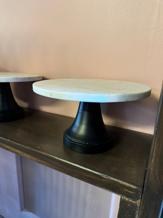 Cake stand